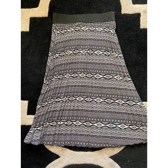LulaRoe Pull on Midi Skirt